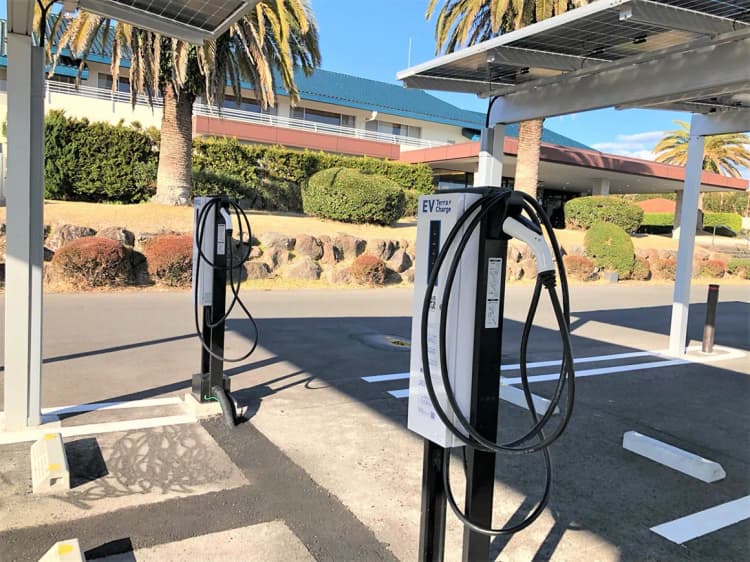 東急、ゴルフ場10施設にEV充電器「Terra Charge」設置 運用開始