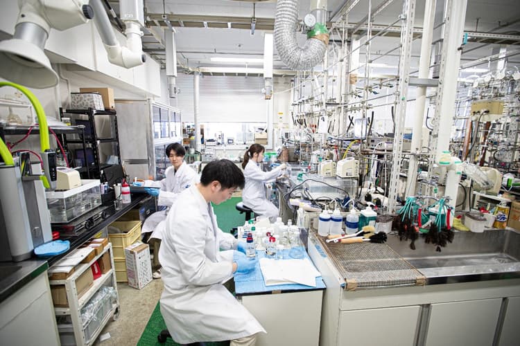 明日の研究室~明治大学理工学部応用化学科先端機能材料研究室(永井一清ゼミ)