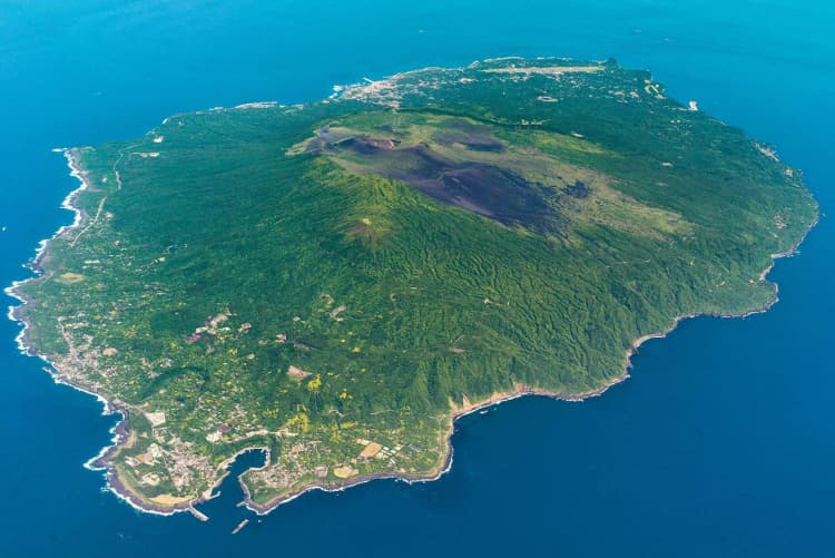 大島で地中熱・小笠原で小型風力実装へ 再エネ事業者を再公募、東京都
