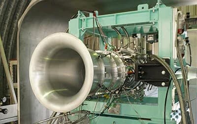 川崎重工業、航空用小型エンジンで水素100%燃料の試験運転に成功