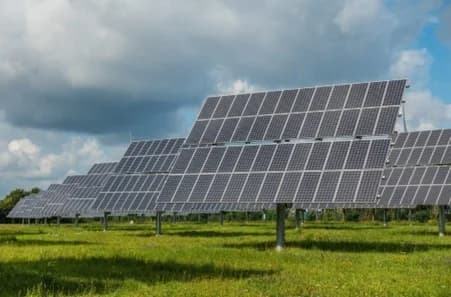 産業用太陽光発電、認知度は2割以下 民間調査結果