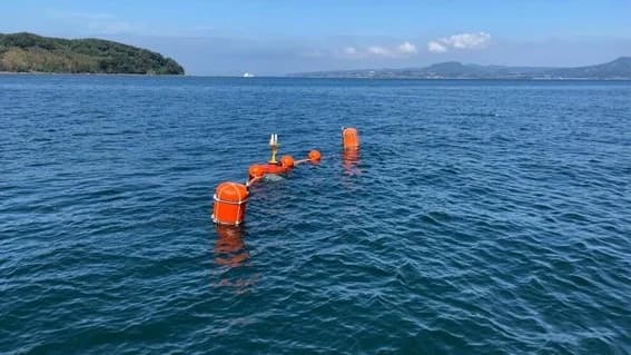 京セラ、海の潮流で発電するブイ開発 海洋データの持続的収集が可能に