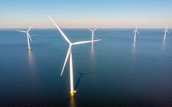洋上風力発電事業者の公募占用、過去ラウンドに適用する指針の改定案を国が提示