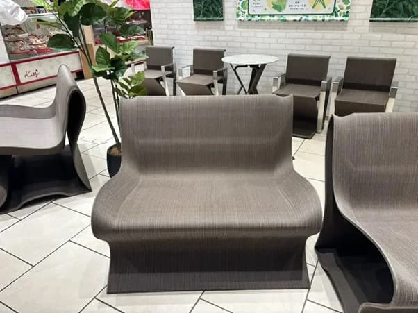 DNPの廃材アップサイクル家具、第1弾は北千住マルイに導入