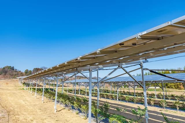 環境省、営農&水面型太陽光導入費用を助成・最大1.5億円 蓄電池も対象