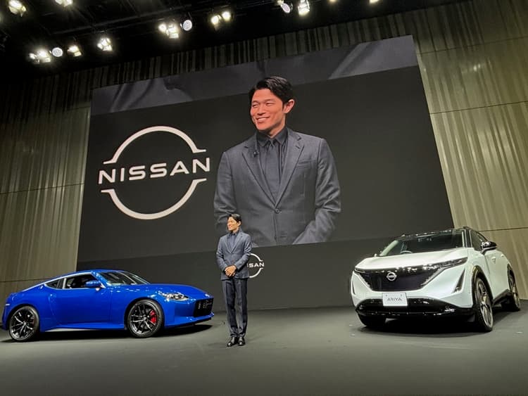 まさか、このタイミングで? 日産が新型エルグランド一部公開