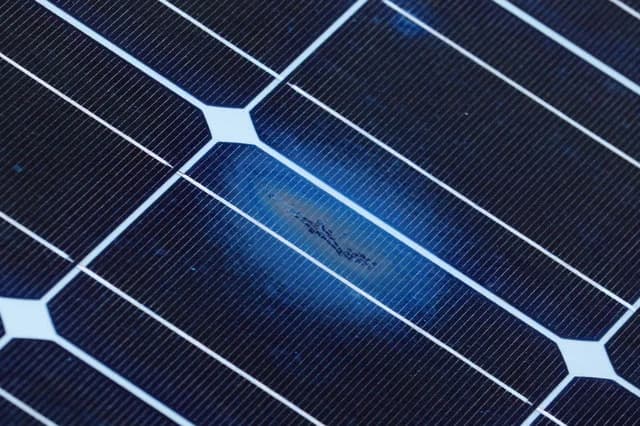 CO2とシリコン廃棄物を原料にSiC生成 住友商事と東北大が共同開発