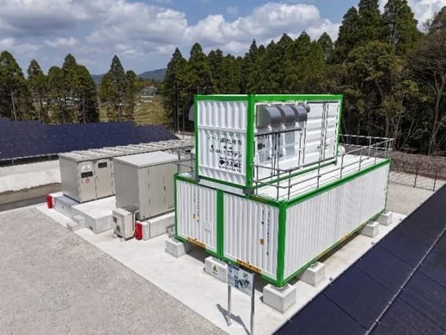 南九州市、九州の自治体初・レドックスフロー蓄電池導入 太陽光発電併設
