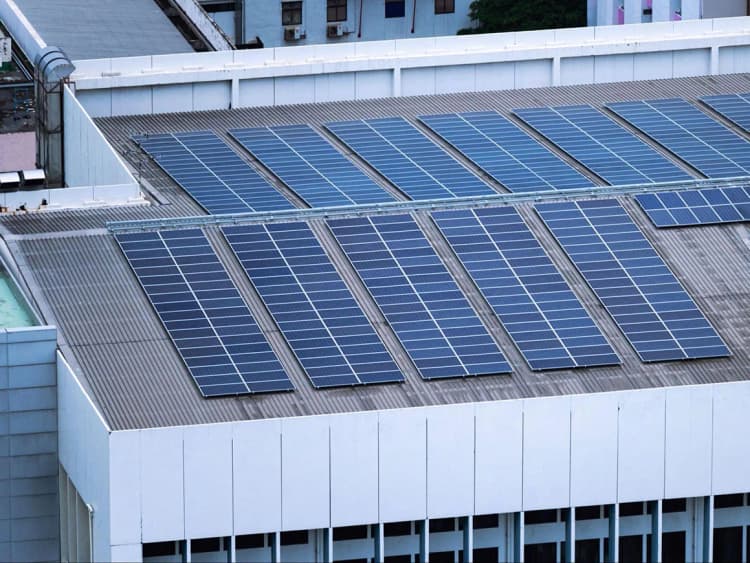 西宮市・尼崎市・豊中市・吹田市が連携、事業者向け太陽光の共同購入事業を開始