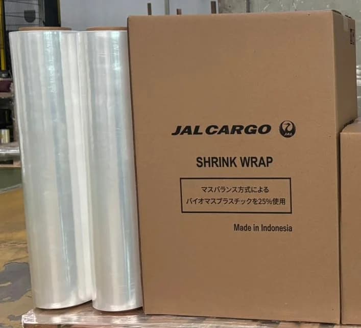 JAL、空港使用の包装資材をバイオマス由来に CO2排出量年間約50t減
