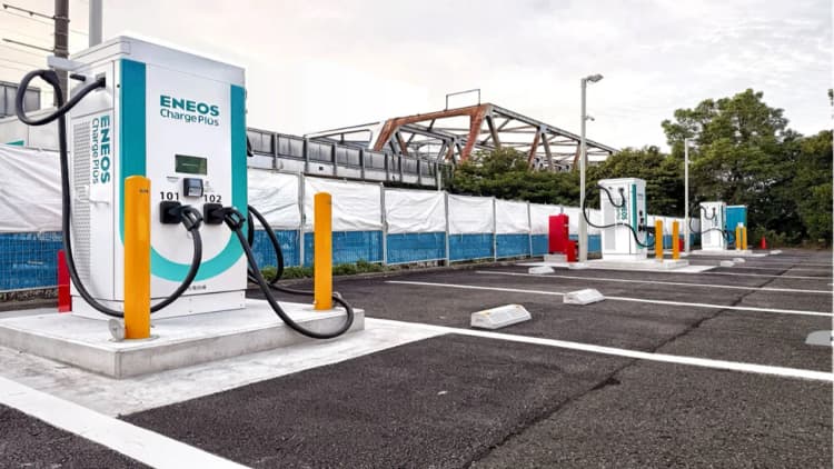 ENEOS、商用EV専用充電ステーションを開設 日本初トラックにも対応