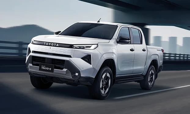 トヨタ、新型「ハイラックス」EVモデルをタイで世界初披露