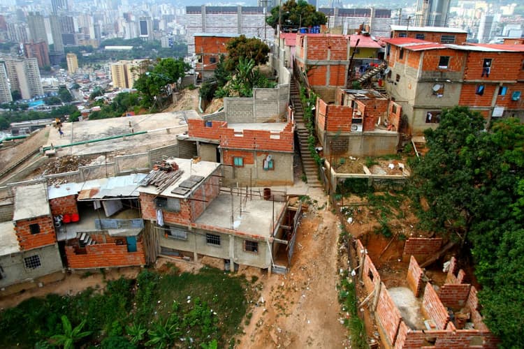エネルギーと地政学は表裏一体 米国・ベネズエラ関係、原油価格に影響も