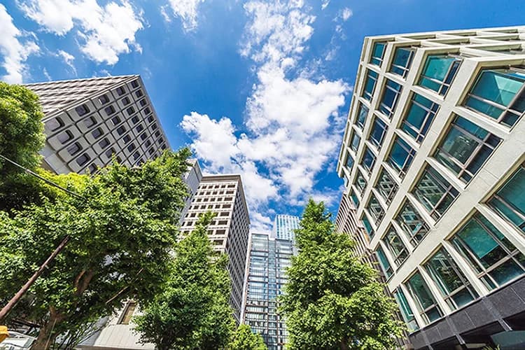2024年度大規模建築物 省エネ性能が大幅に向上 省エネ基準の強化が奏功