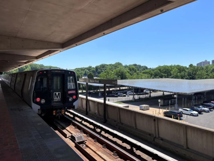 駐車場とゴミ箱を次世代都市インフラに変貌させた米国首都の取り組み