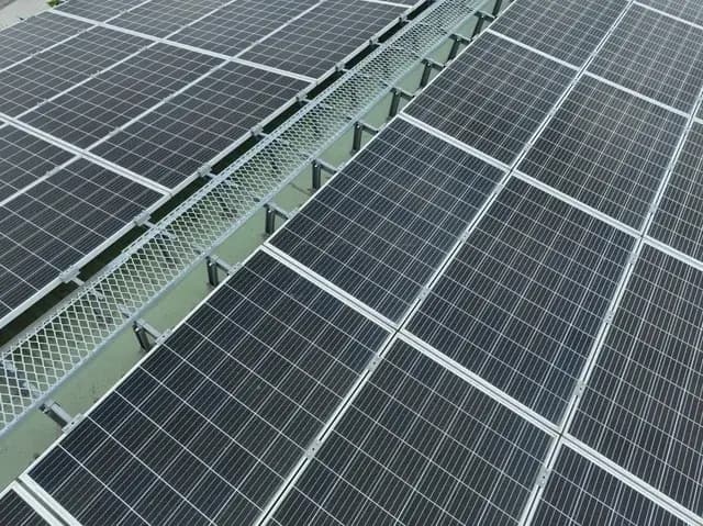 廃棄太陽光パネルの収集運搬、3件採択 効率的な回収体制のため政府で実証