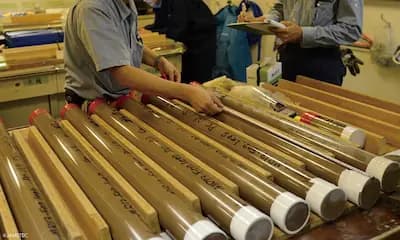東大・中村教授に聞く 南鳥島レアアース泥が変える日本の資源戦略