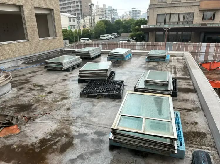広島県庁舎解体で発生したアルミ・ガラス・鉄を国内循環、CO2約30%削減