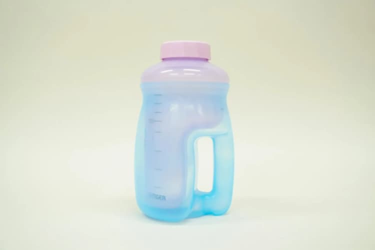 保冷効果2倍の「プラスチック製」断熱ボトル、27年度発売 タイガー魔法瓶