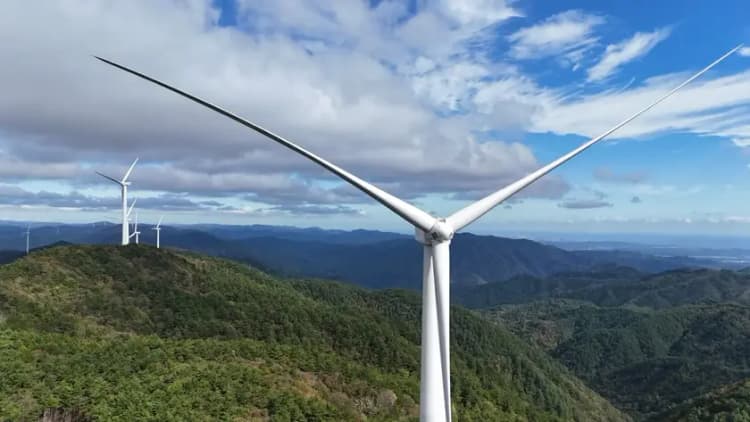 GEベルノバ、日本向け4.2MWタービンを7基供給 青森の風力発電所へ