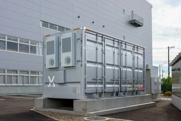 太陽光+蓄電池で自家消費率97%実現へ、自営線で拠点間融通も 豊通物流